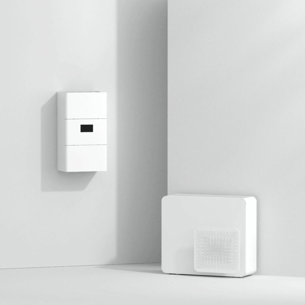 Pompa di calore Innova Stone B1 con modulo idronico interno per produzione acqua calda sanitaria e riscaldamento installazione in Canton Ticino